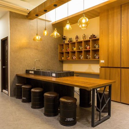 An Ping Shisan Hostel Tainan Extérieur photo